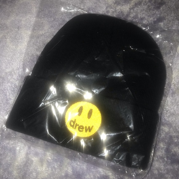 Black Drew Beanie - Picture 2 of 3